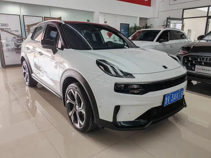 Lynk & Co 06 2023 Model Remix 1.5T Hero – фото 2