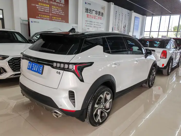 Lynk & Co 06 2023 Model Remix 1.5T Hero – фото 5