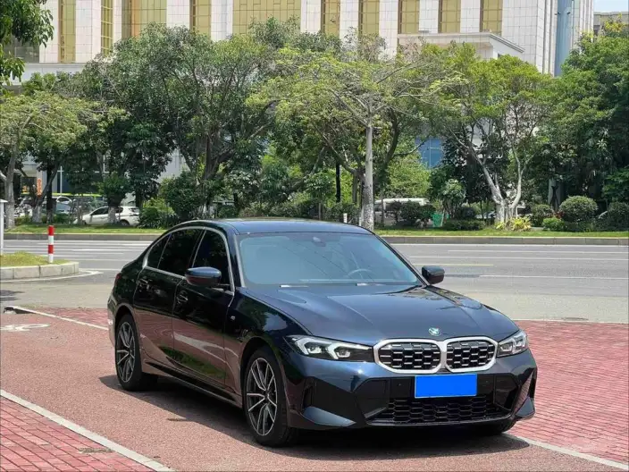 BMW 3 Series 2025 Model 325Li M Sports Set – фото 3