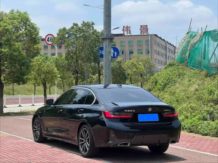 BMW 3 Series 2025 Model 325Li M Sports Set – фото 4