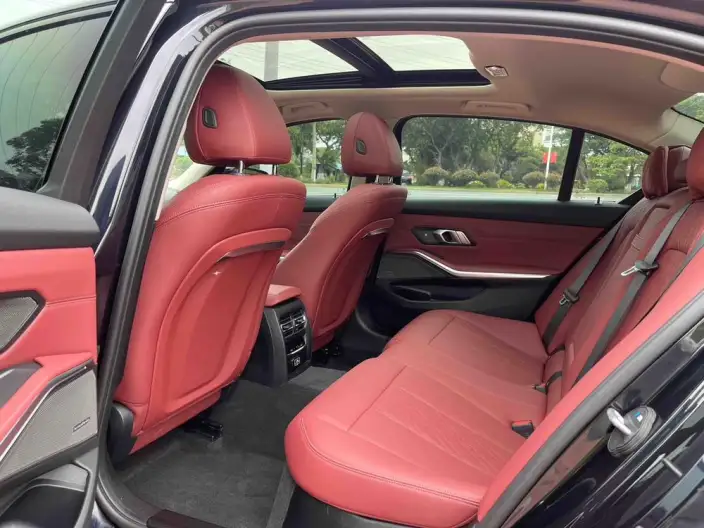 BMW 3 Series 2025 Model 325Li M Sports Set – фото 9