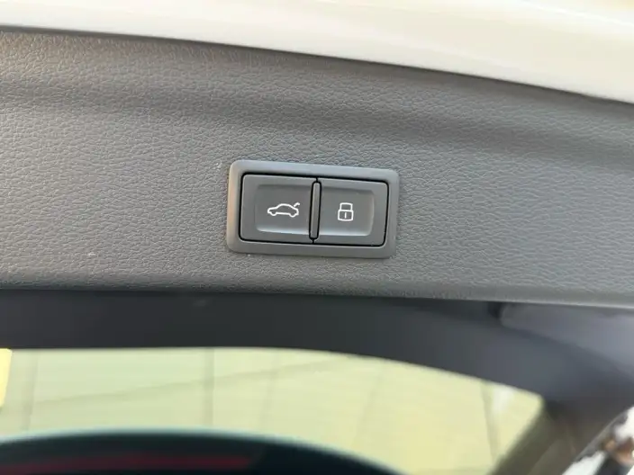 AUDI Q3 2022 Model 35 TFSI Fashion Dynamic Model – фото 9