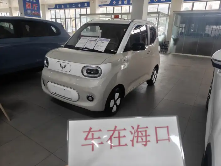 Wuling Hongguang MINIEV 2024 Model 215km Advanced version Lithium Iron Phosphate – фото 1