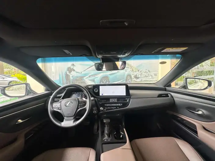 Lexus ES 2022 Model 200 Superior Edition – фото 7