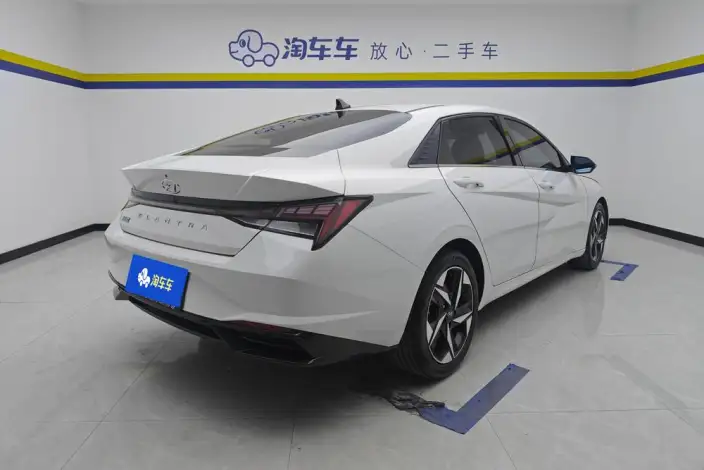 Hyundai Ioniq 2022 Model 1.5L CVT LUX Premium Edition – фото 3