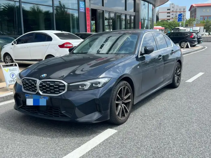 BMW 3 Series 2025 Model 325i M Sports Set – фото 10