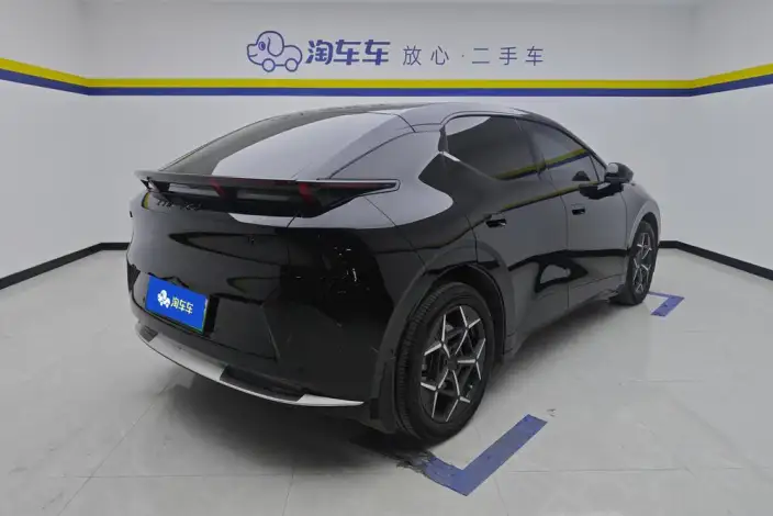 Lynk & Co 20 2025 Model Z20 530km Rear Drive Pro – фото 3