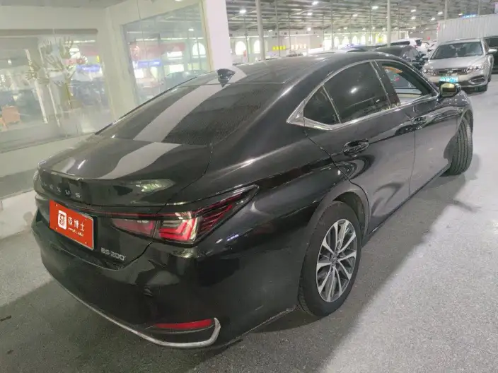 Lexus ES 2025 Model 200 Premium – фото 4