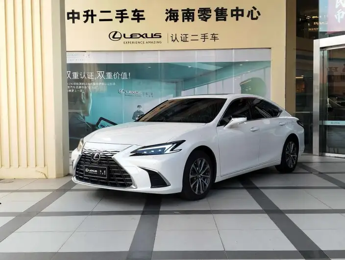 Lexus ES 2025 Model 200 Premium – фото 1