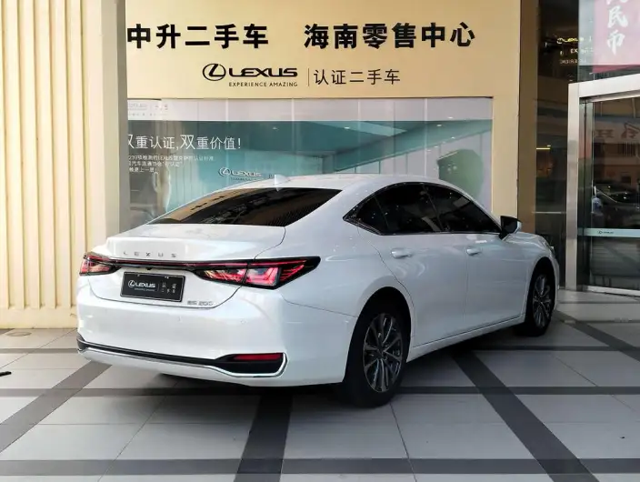 Lexus ES 2025 Model 200 Premium – фото 4