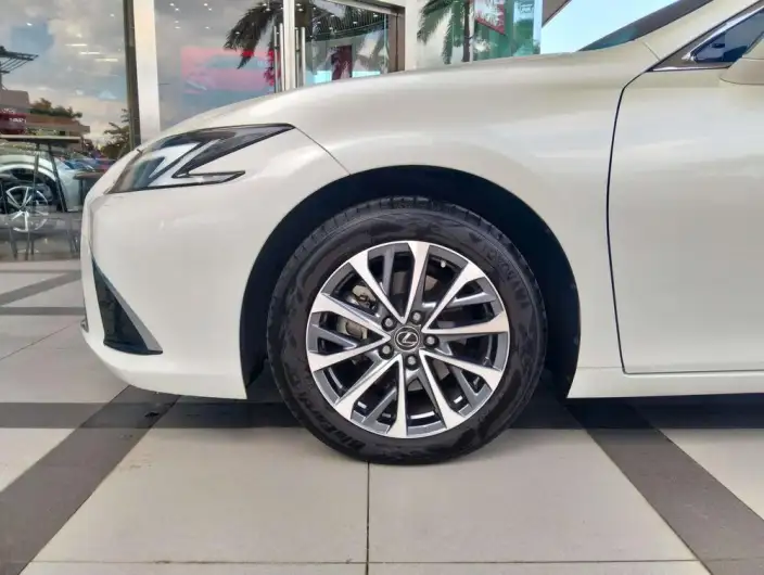 Lexus ES 2025 Model 200 Premium – фото 5