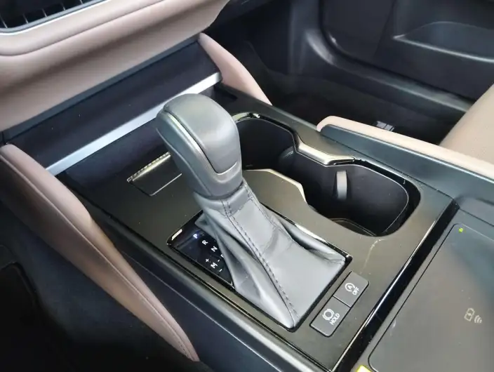 Lexus ES 2025 Model 200 Premium – фото 10