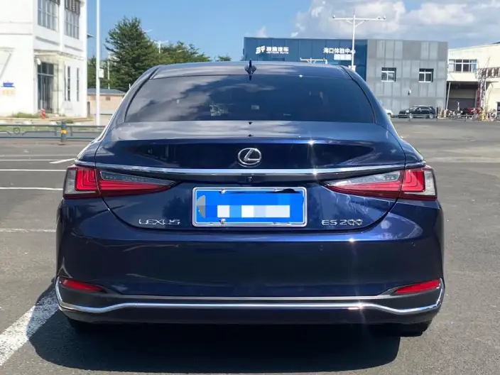 Lexus ES 2022 Model 200 Superior Edition – фото 5