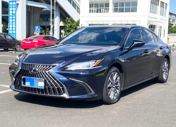 Lexus ES 2022 Model 200 Superior Edition – фото 10