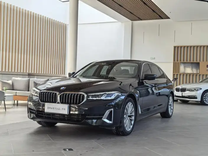 BMW 5 Series 2022 Model Facelift II 525Li Luxury Set – фото 1