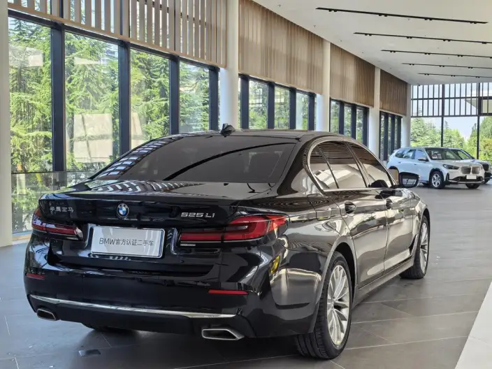 BMW 5 Series 2022 Model Facelift II 525Li Luxury Set – фото 5