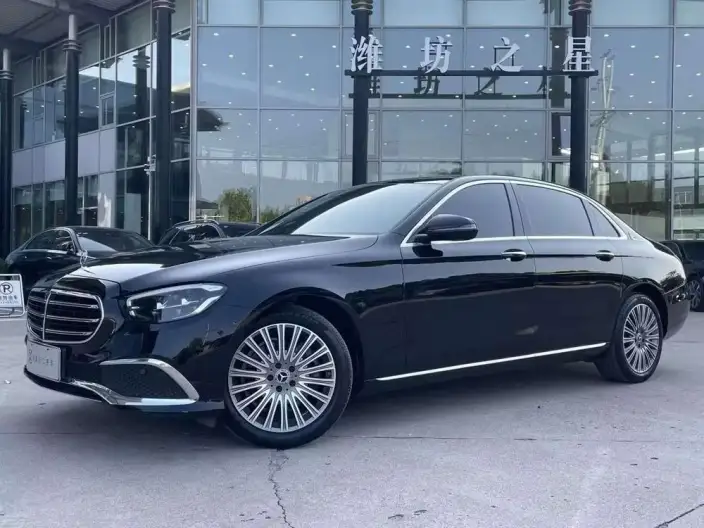 Mercedes-Benz E-Class 2023 Model E 300 L Fashion Model sedan – фото 1