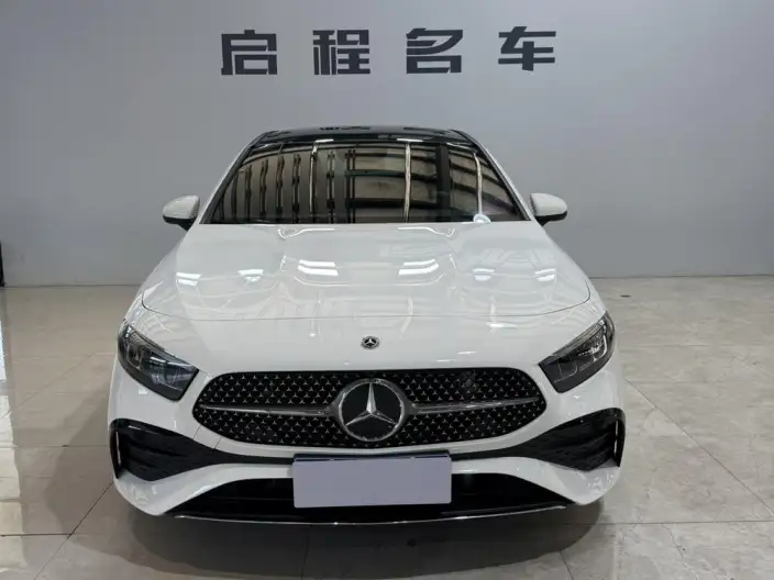 Mercedes-Benz A-class 2023 Model A 180 L – фото 2