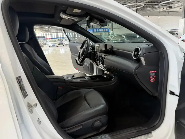 Mercedes-Benz A-class 2023 Model A 180 L – фото 7