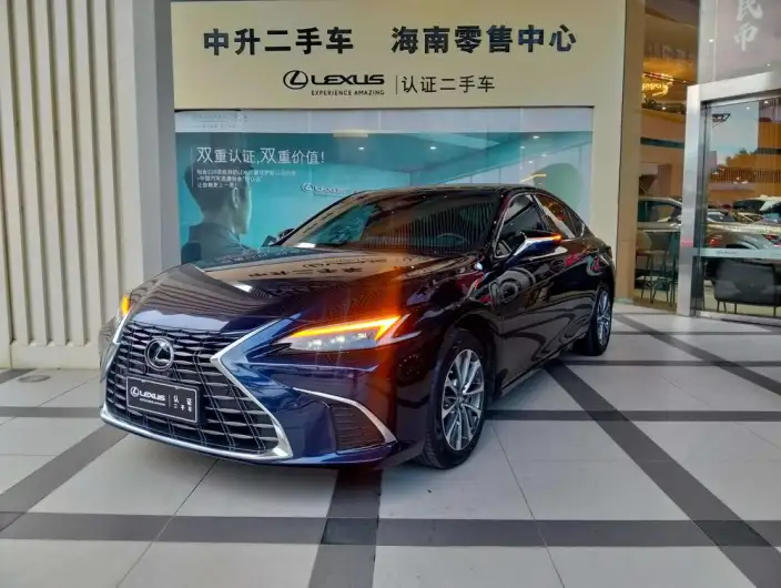 Lexus ES 2025 Model 200 Premium – фото 1