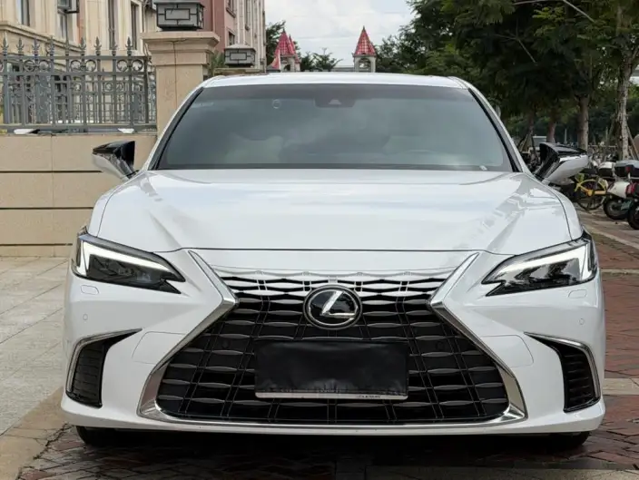 Lexus ES 2025 Model 200 Premium – фото 2