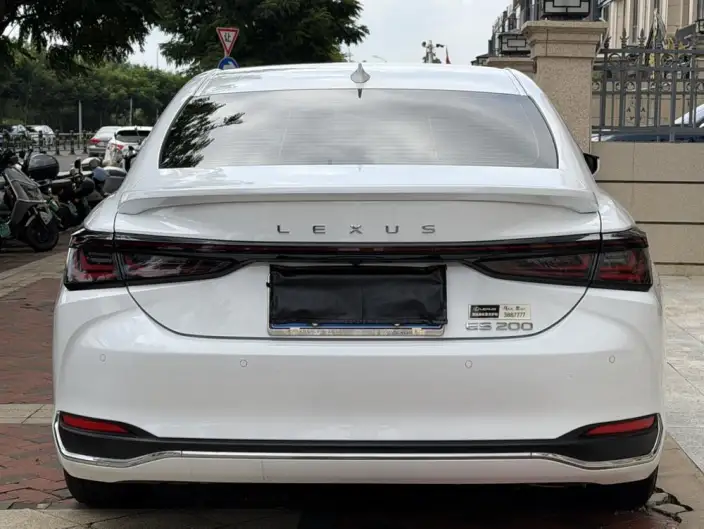 Lexus ES 2025 Model 200 Premium – фото 5