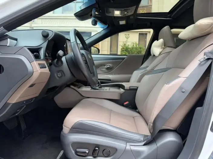 Lexus ES 2025 Model 200 Premium – фото 8