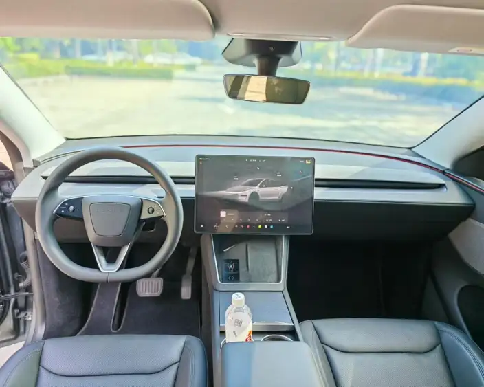 Model Y 2025 Model Rear-wheel drive version – фото 7
