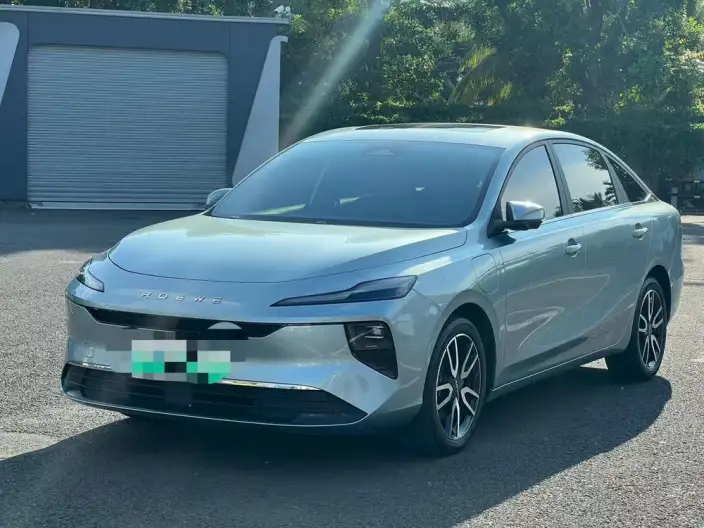 Roewe D6 2025 Model 520km Smart Edition – фото 1