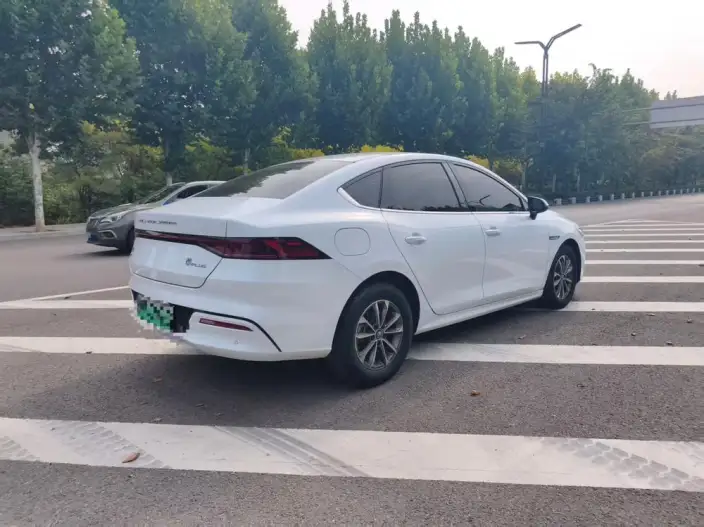 BYD Qin PLUS DM 2023 Model DM-i Champion Edition 55KM Leading Model – фото 6