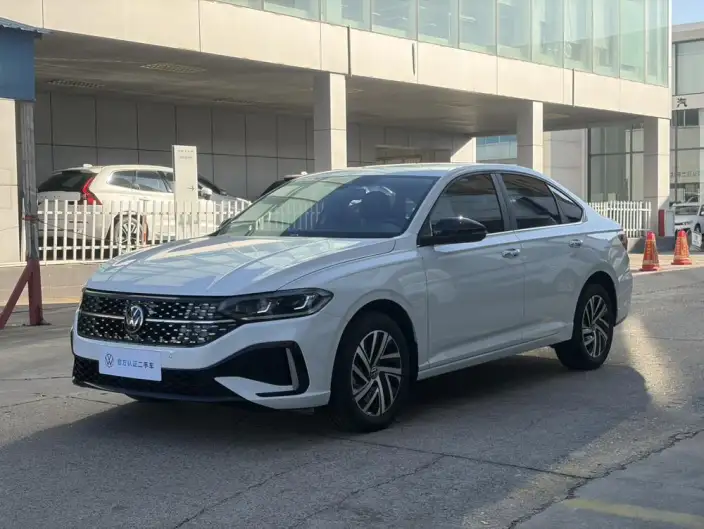 Volkswagen Lavida 2024 Model 300TSI DSG Starry Sky Leading Edition – фото 1