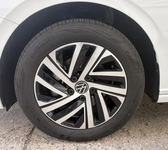 Volkswagen Lavida 2024 Model 300TSI DSG Starry Sky Leading Edition – фото 5