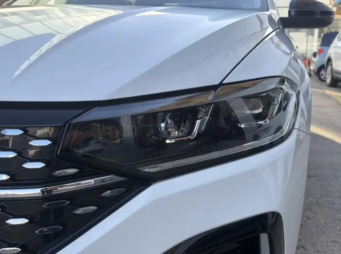 Volkswagen Lavida 2024 Model 300TSI DSG Starry Sky Leading Edition – фото 6