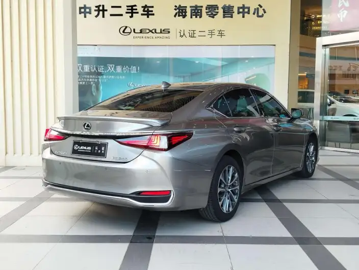 Lexus ES 2022 Model 200 Superior Edition – фото 4