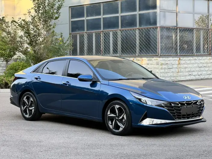 Hyundai Ioniq 2022 Model 1.5L CVT GLX Elite Edition – фото 3