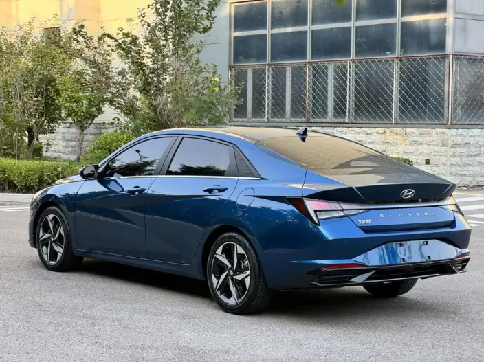 Hyundai Ioniq 2022 Model 1.5L CVT GLX Elite Edition – фото 4