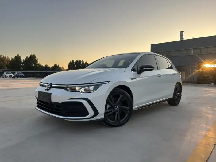 Volkswagen Golf 2023 Model Facelift 280TSI DSG R-Line Lite – фото 1