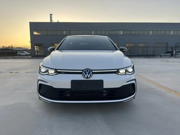 Volkswagen Golf 2023 Model Facelift 280TSI DSG R-Line Lite – фото 2