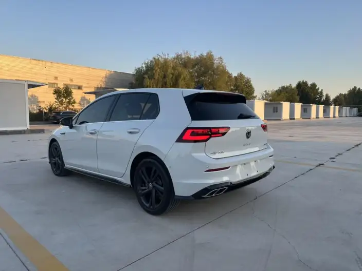 Volkswagen Golf 2023 Model Facelift 280TSI DSG R-Line Lite – фото 5