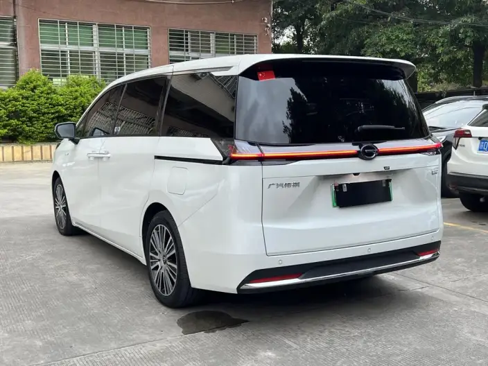 GAC Trumpchi E8 PHEV 2025 Model 2.0ATK 150km PRO+ – фото 5