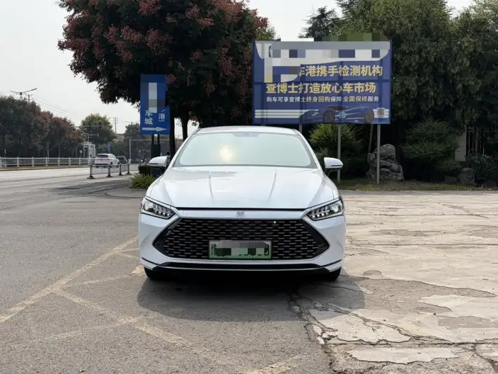 BYD Qin PLUS DM 2024 Model Honor Edition DM-i 55KM Leading Model – фото 2