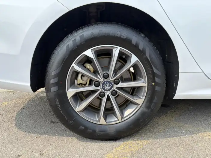 BYD Qin PLUS DM 2024 Model Honor Edition DM-i 55KM Leading Model – фото 6