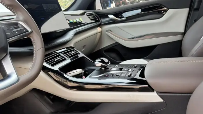 BYD Qin PLUS DM 2024 Model Honor Edition DM-i 55KM Leading Model – фото 8