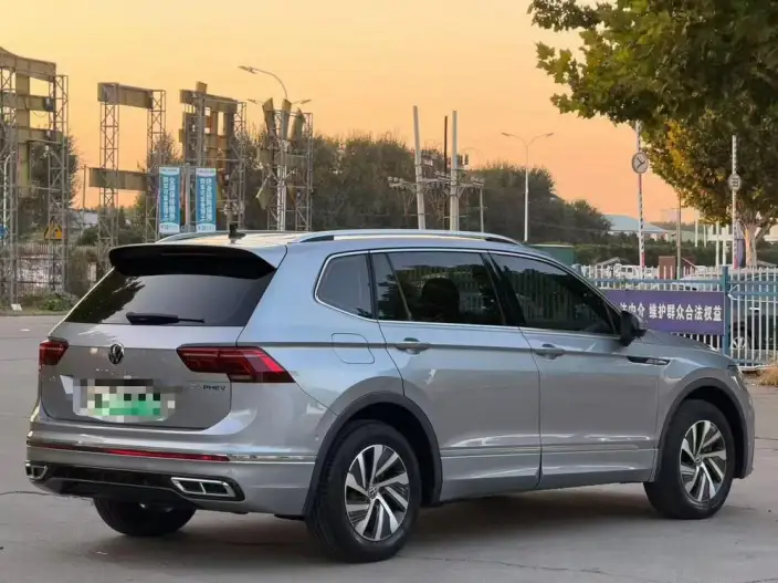 Volkswagen Tiguan L PHEV 2022 Model 430PHEV Plug-in hybrid Ultimate Edition – фото 6