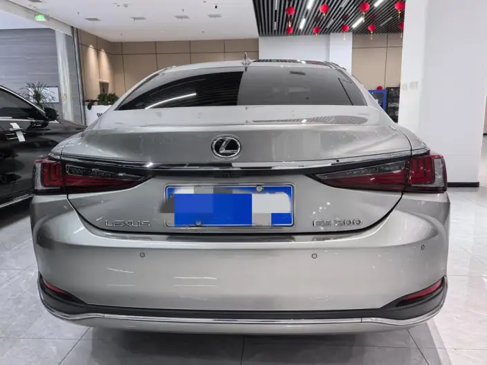 Lexus ES 2022 Model 200 Superior Edition – фото 5
