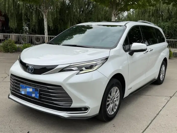 Toyota Sienna 2021 Model 2.5L Hybrid Premium Edition – фото 1