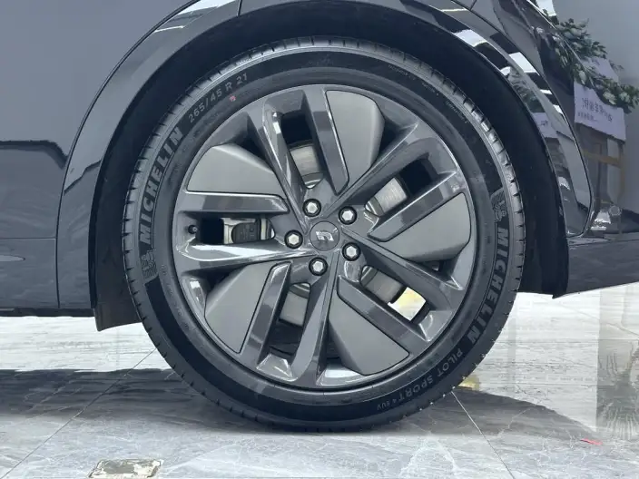 Li Auto L7 2024 Model Pro Edition – фото 9