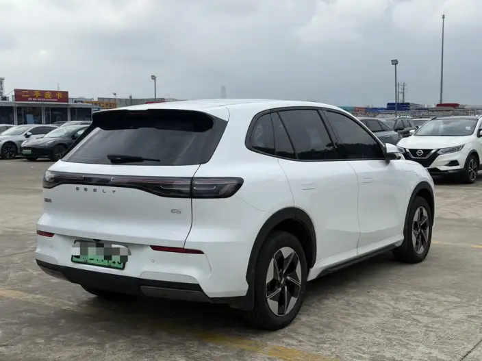 Geely Galaxy E5 2024 Model 530km Tiggo + Edition – фото 6