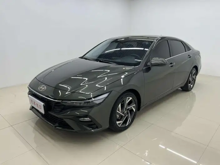Hyundai Ioniq 2023 Model 1.5L CVT GLX Elite Edition – фото 1