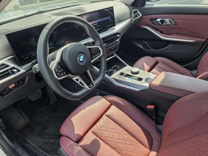 BMW i3 2025 Model eDrive40L Night Set – фото 8